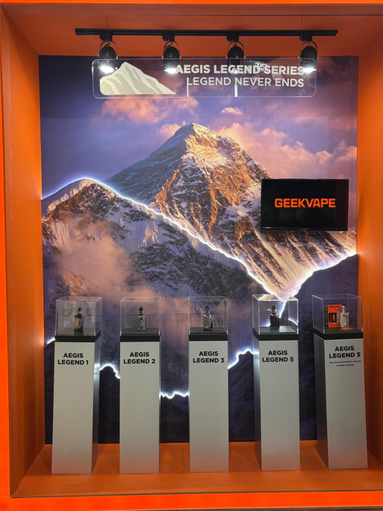 GEEKVAPE Unveils “GEEK STORE” Concept at Vapexpo Paris, Showcasing Future Retail Experience for Partners image